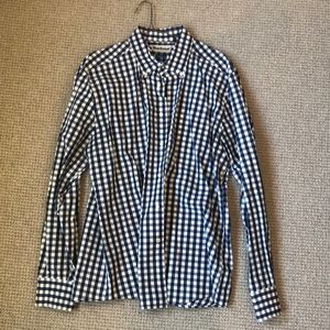 Barbour Button Down. Size L.